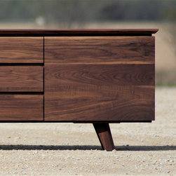Eastvold Classic Sideboard - Buffets And Sideboards