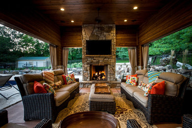 Design ideas for a transitional verandah in Cincinnati.