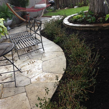 An irregular flagstone patio Old Irving Park, Chicago IL