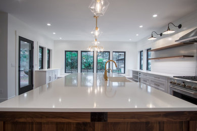 Kitchen - cottage kitchen idea in Seattle