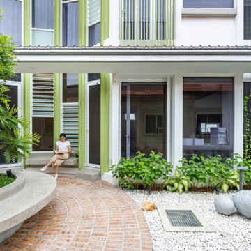Family Circle 。家圆 - The Heart of Multi-Generational Living