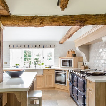 shaker kitchen in limed oak