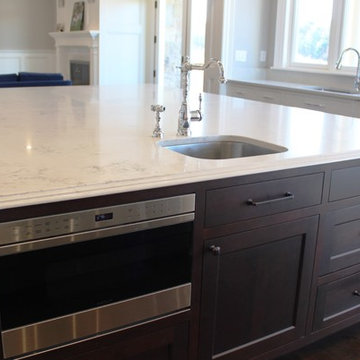 Traditional/Transitional kitchen