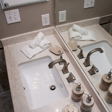 Sundown - Guest Bathroom