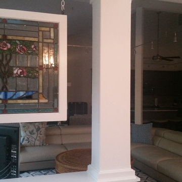 Upgraded Transitional Kitchen & Family Room