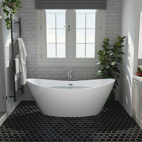 Empava 67" Freestanding White Acrylic Bathtub