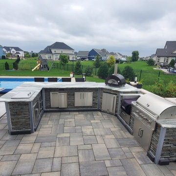 Outdoor Kitchen
