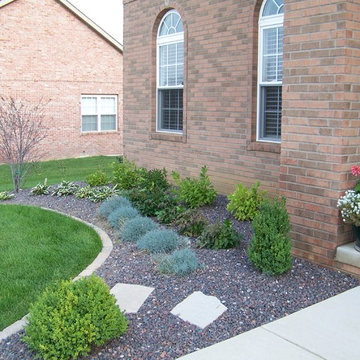 Plant bed with trap rock