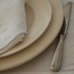 Lux Linen Napkins - Dinnerware