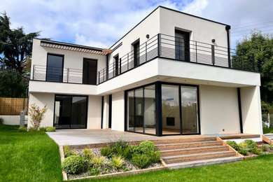 Cette photo montre une façade de maison.