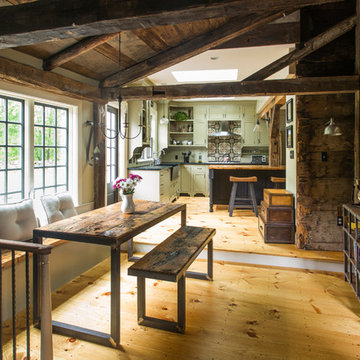 Rustic Farmhouse Garvin-Weeks Farmstead c1790
