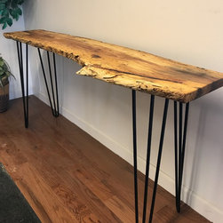 Spalted wormy pecan entry table - Products