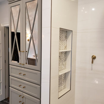 Luxury Bath with Discerning Detailing