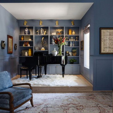 Lisa"s Piano Room