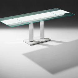 King II Bacher - Dining Tables
