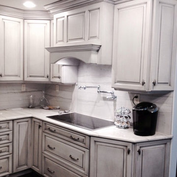 Monochromatic Classic Kitchen