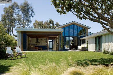 Example of a minimalist exterior home design in San Francisco