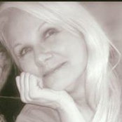 Suzanne Miller's photo