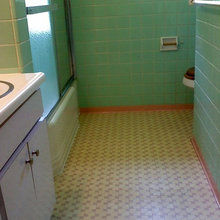 Keeping the PINK & GREEN bathroom..