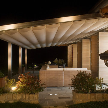 Outdoor Retractable Enclosures