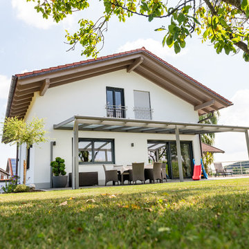Kunststoff-Aluminium-Fenster für ein modernen Einfamilienhaus