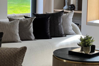 Photo of a modern living room in Edinburgh.
