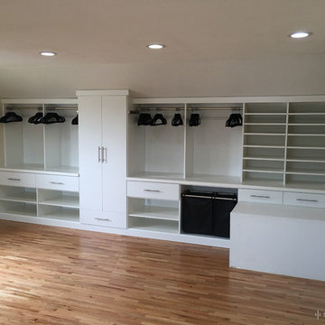 Lakewood Built-In Wardrobe Closet