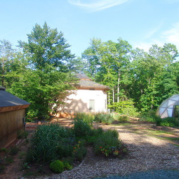 "The Hut" Davis Residence