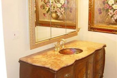 Home design - traditional home design idea in Miami