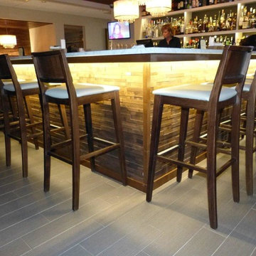 Restaurant Giovanni érable murs décoratifs Baker / Giovanni's restaurant, maple