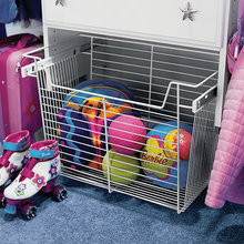 Montserrat closet