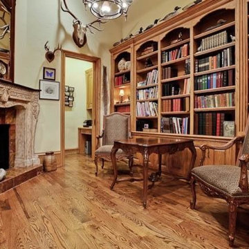MICHAEL MOLTHAN LUXURY HOMES LIBRARIES AND STUDY