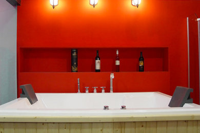 Example of a bathroom design in Austin