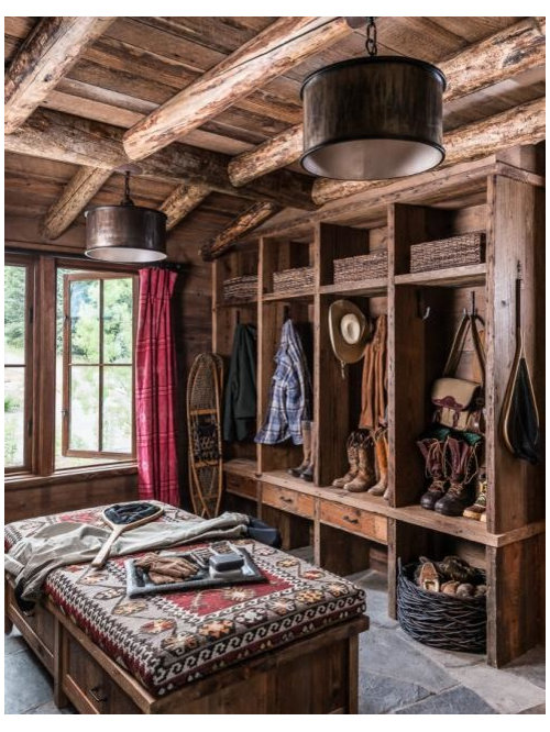 Top 100 Rustic Closet Ideas Decoration Pictures Houzz   0ca117dc05770daa 2942 W500 H666 B0 P0   