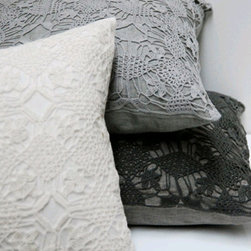 Area - Area Violet Linen with Crocheted Cover Pillow - Decorative Pillows