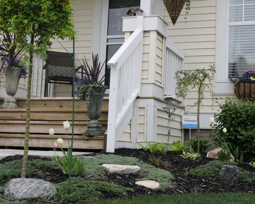 Small Landscaping Spaces by The Design Studio Inc