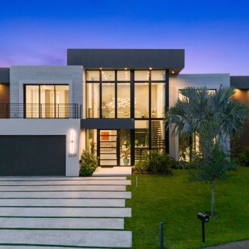 STAGGERED DESIGNER CONCRETE SLABS DRIVEWAY & FLOATING PORCH