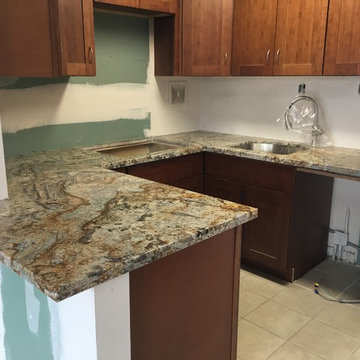 Small Makaha kitchen