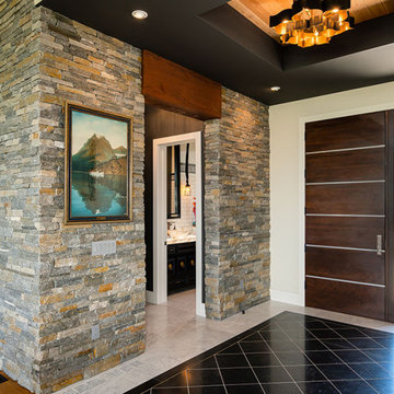 Locati Custom