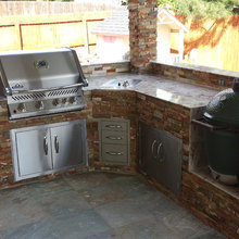 Outdoor Kitchen