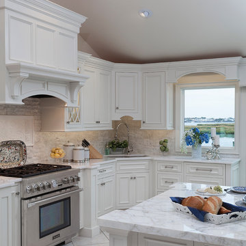 Island Park Win's the Prize (Crystal Cabinetry)