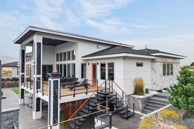 Example of a minimalist deck design in Seattle