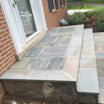 Flagstone Walkway in Bethesda MD with Border on Stoop