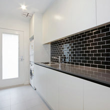 Natura black splashback