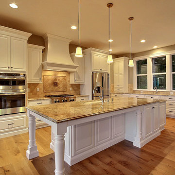 Corner Kitchen : The Daybreak - Super Ranch w/ Daylight Basement