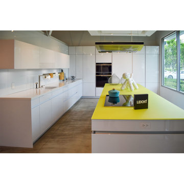 Leicht Glossy White & Lemon Modern