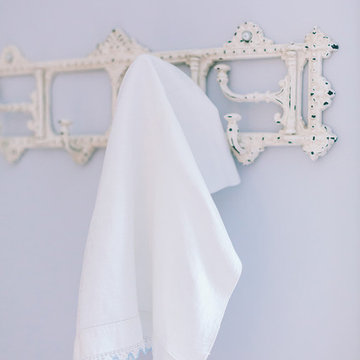 Vintage Farm House Bathroom