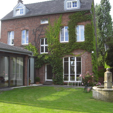 Innenhof mit Schwimmteich