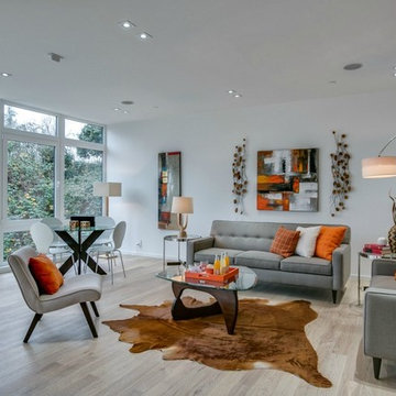 Stunning Modern and Sophisticated New Construction