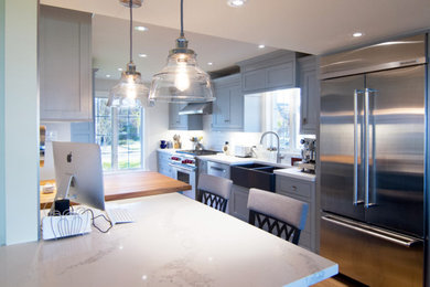 Design ideas for a transitional kitchen in Toronto.
